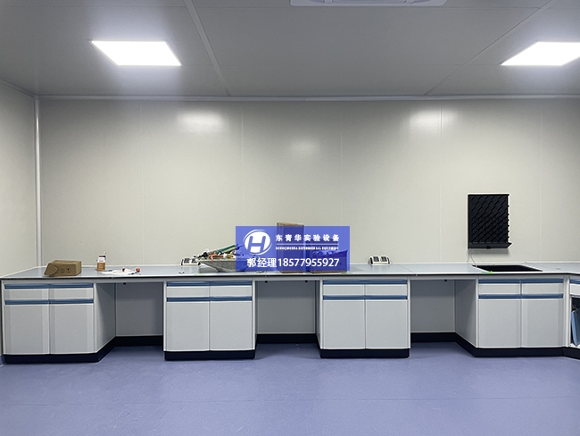 贵州某酒厂项目化验室实验家具安装完成案例